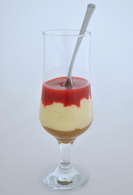 Figure 1. Lentil strawberry gingersnap cheesecake purée.