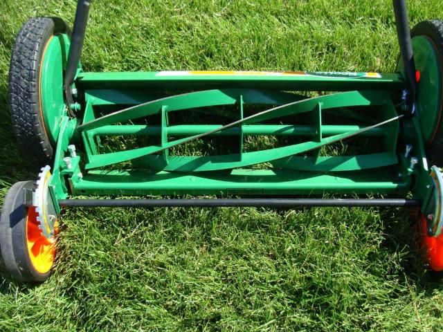 Figure 7. Reel mower.